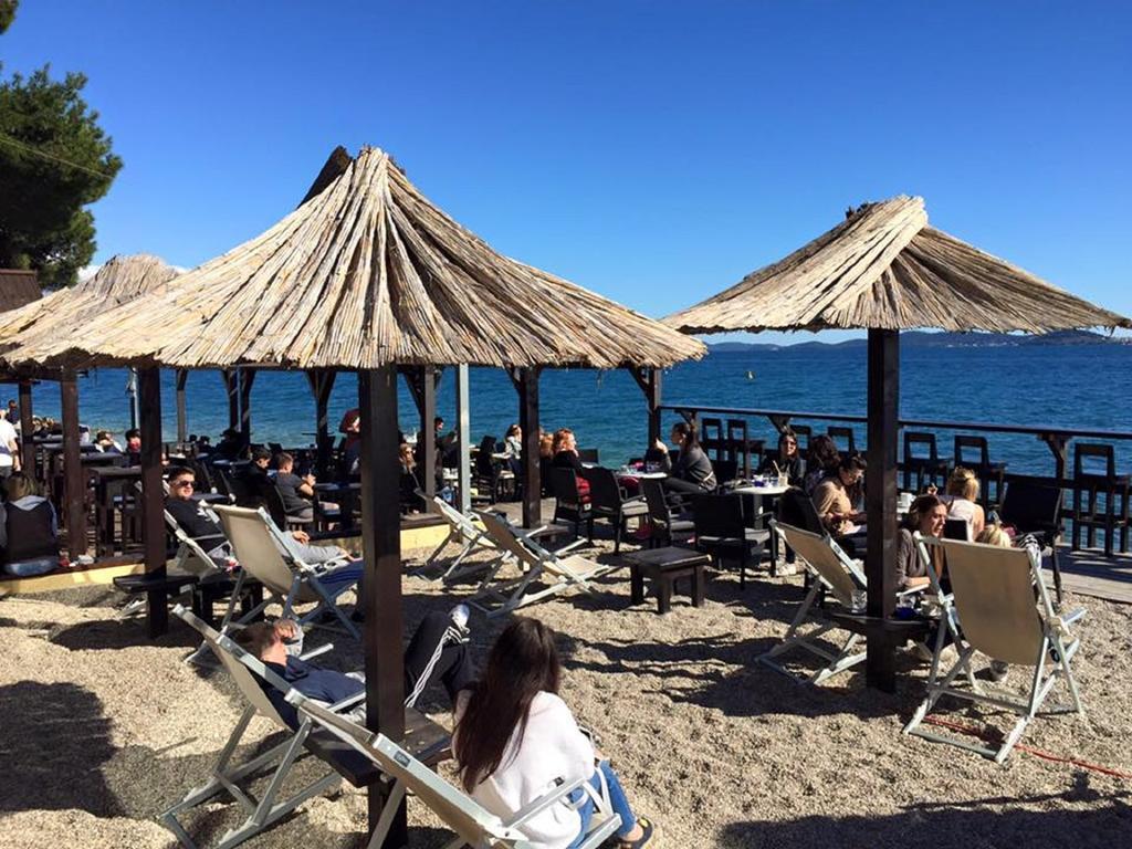 Beach Apartments Rafael زادار المظهر الخارجي الصورة